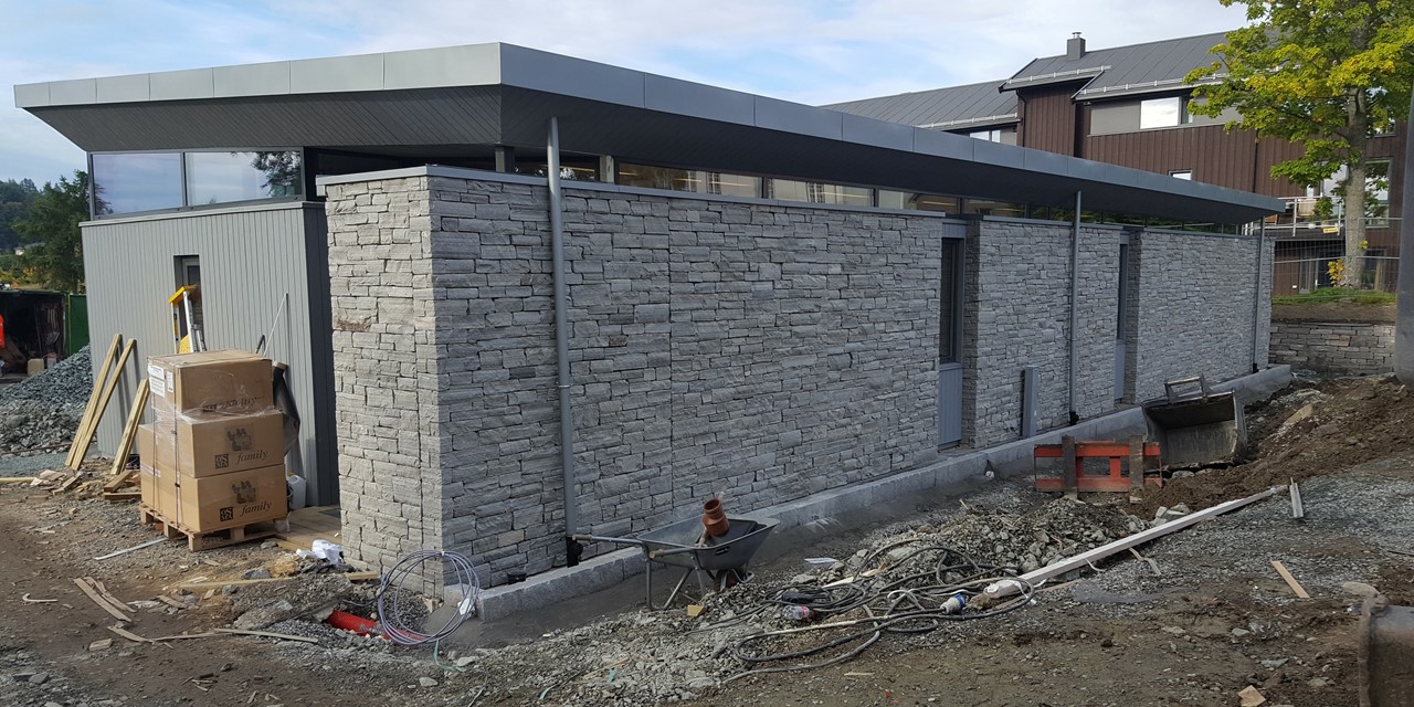 VB-rørlegger Harald Larsen. Driftsbygg Havstein Kirkegård